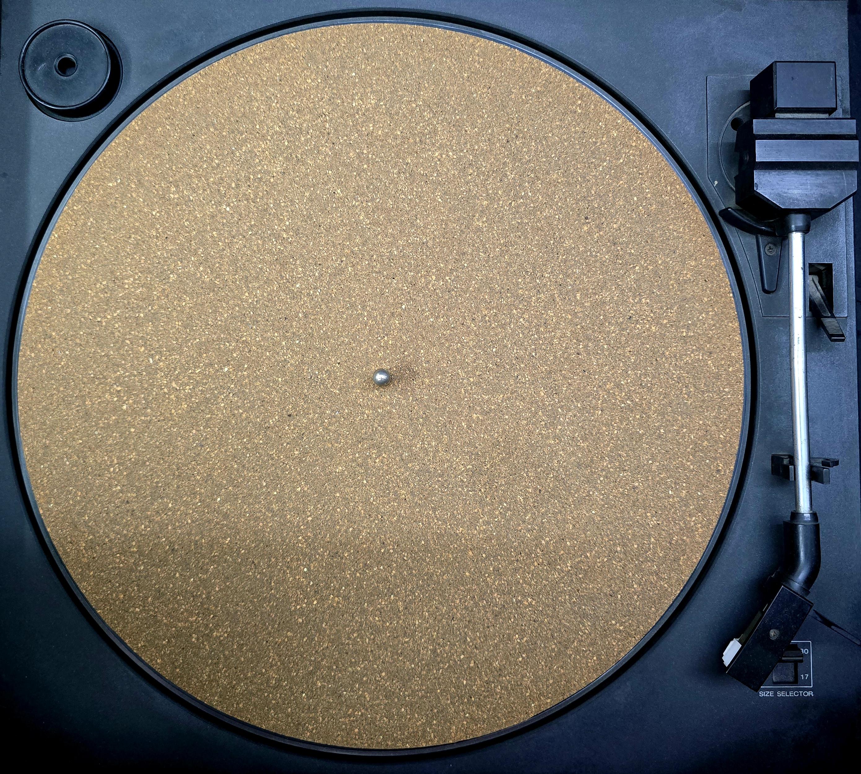 TURNTABLE SLIP MAT ( RUBBERIZED CORK ) alt